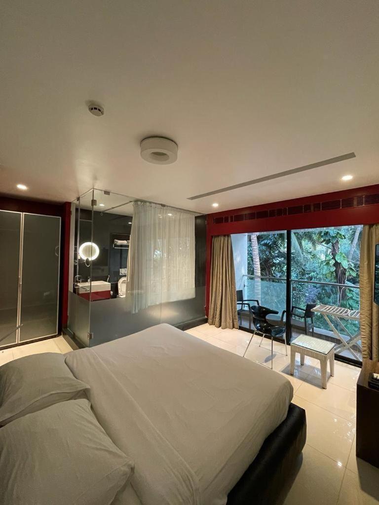Fahrenheit Hotels & Resorts Baga Exterior photo