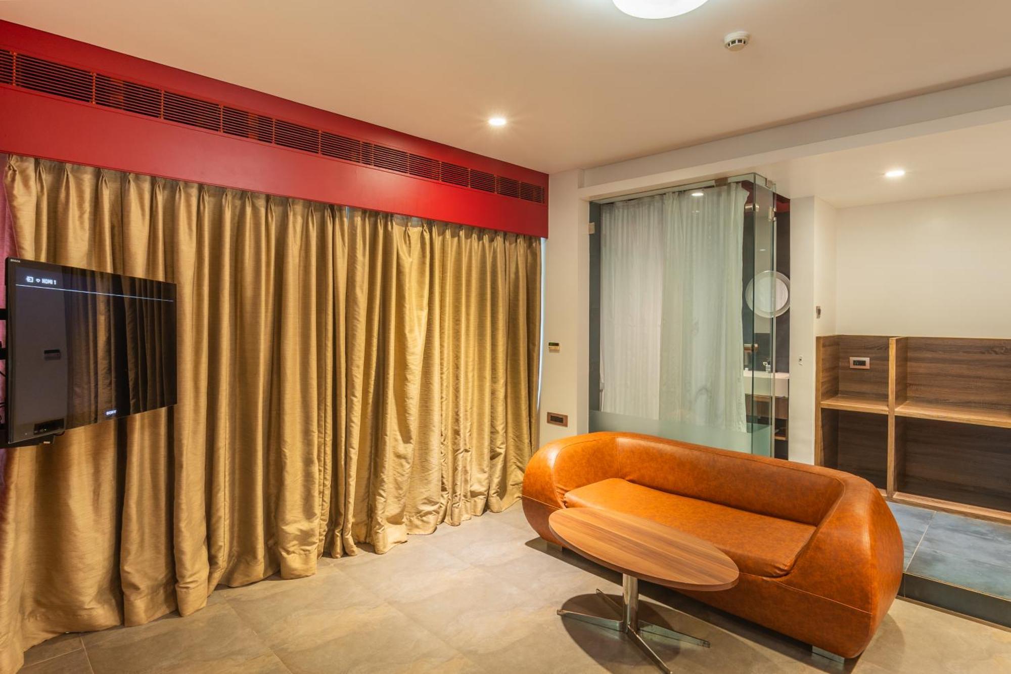 Fahrenheit Hotels & Resorts Baga Exterior photo