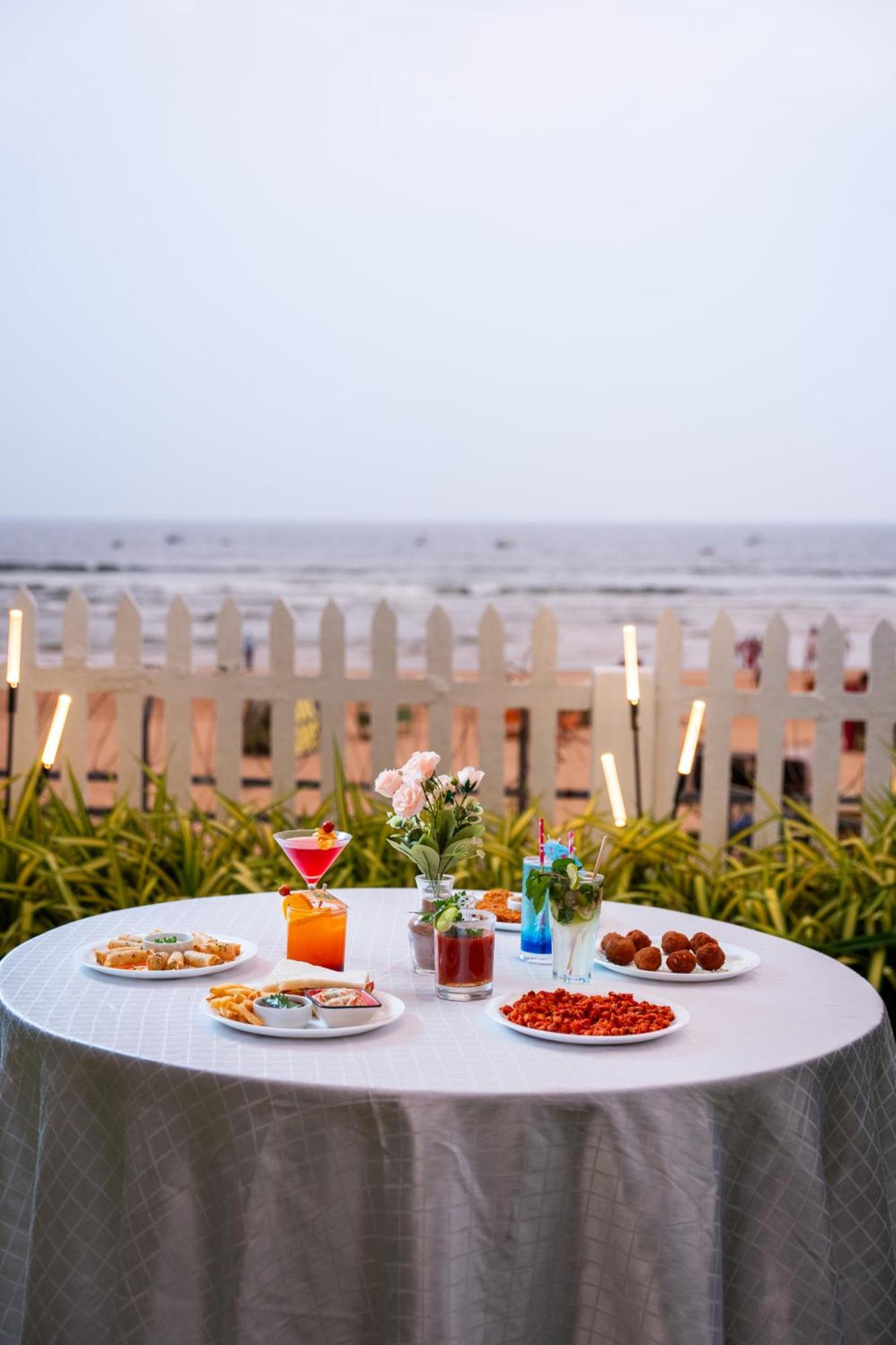 Fahrenheit Hotels & Resorts Baga Exterior photo